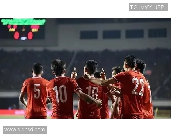 国足与上海上港精彩对决回放分析及比赛亮点总结