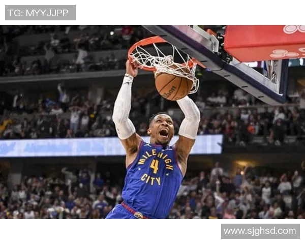 威少在2018年季后赛对阵勇士的精彩表现与关键时刻回顾