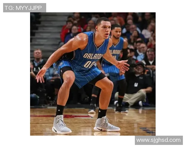 德阿隆福克斯如何引领国王队重返季后赛的辉煌之路